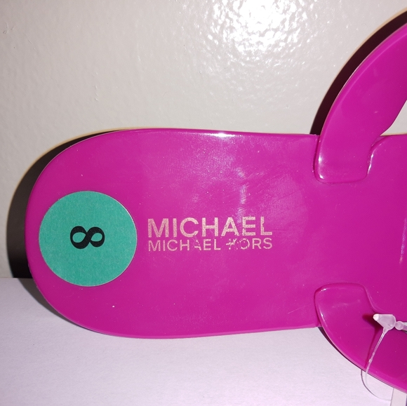 Michael Kors thongs $$ SOLD-OUT - Picture 6 of 9